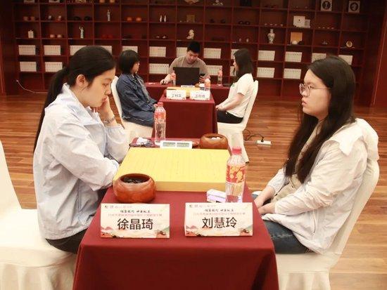 棋牌软件大全手机版苹果注册送300试玩金可提现-第2张图片-太平洋在线下载