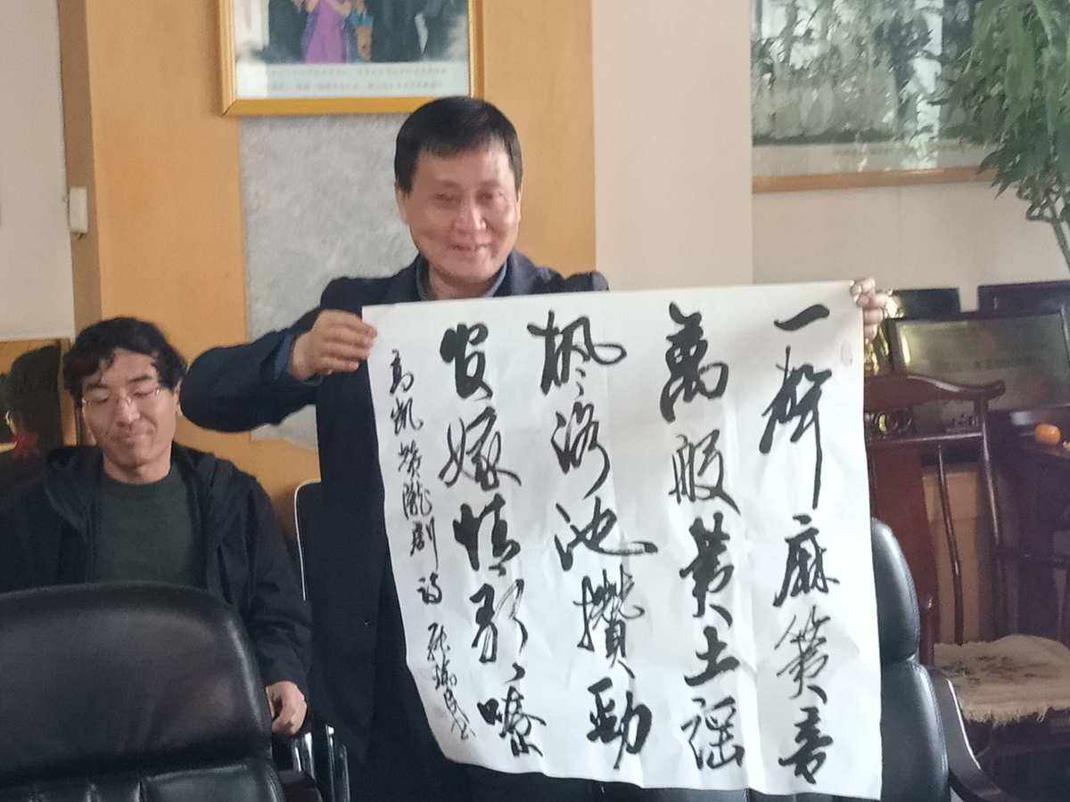 客户端fps60英雄联盟fps怎么突然变成60不动了